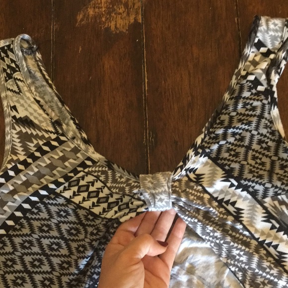 Crop Top/Tank - Picture 3 of 3